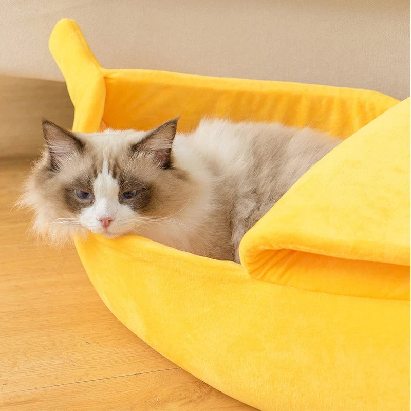 Banana-Shaped Cozy Pet Nest Bed